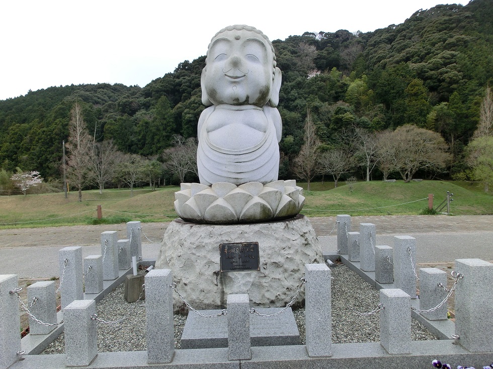 奈良の大仏様のふるさとのモニュメント