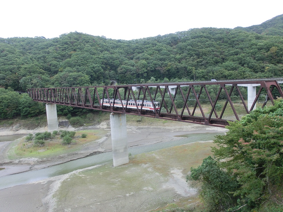 鉄橋と電車