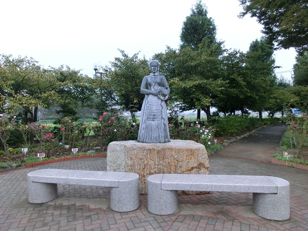 荻野吟子氏の銅像