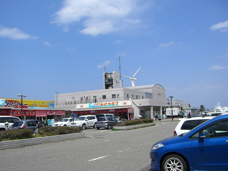 駅施設遠景