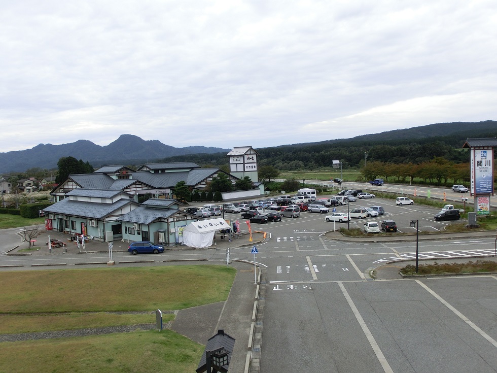 駅施設遠景