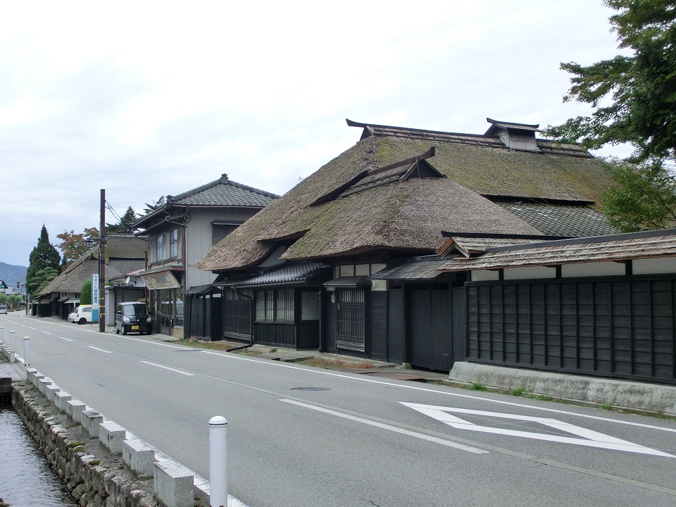 堀と柳のせせらぎ通り