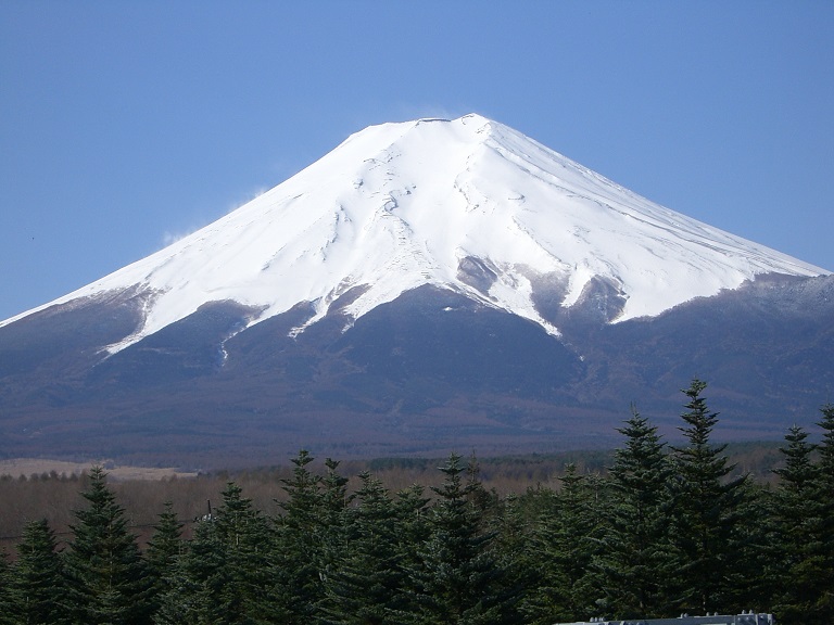 「道の駅　富士吉田」から見る富士山の写真