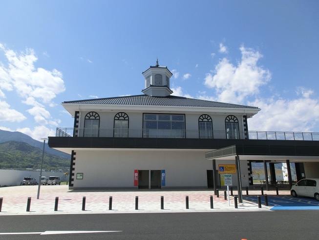 道の駅「富士川」にある太鼓堂の写真