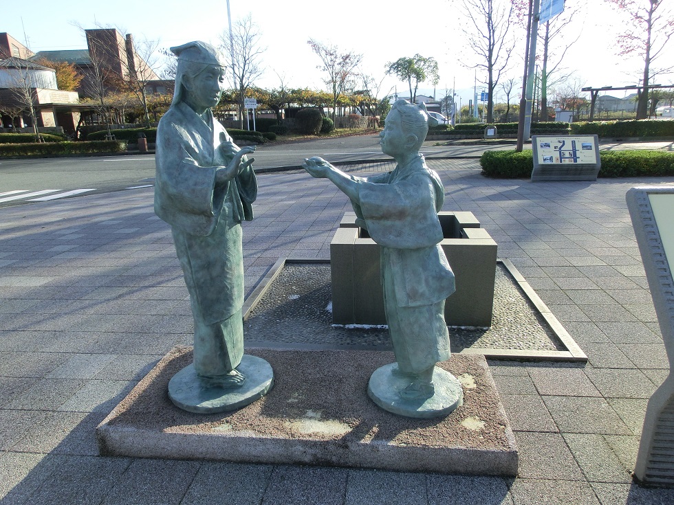 道の駅 | 藤樹の里あどがわ | 中江藤樹の孝養像