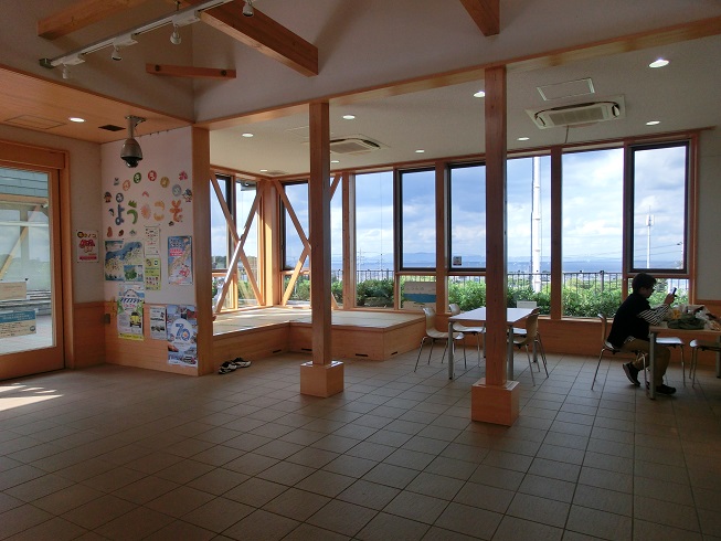 「道の駅　みさき」の休憩室の写真