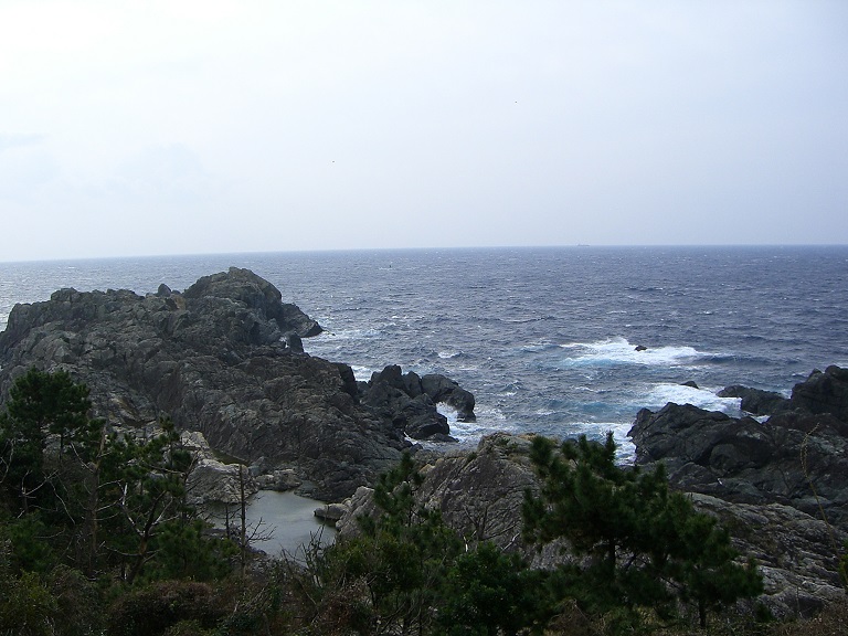 潮岬から見る水平線