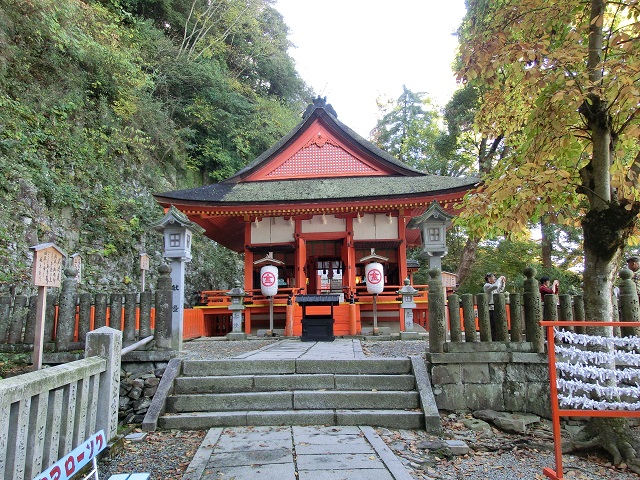 こんぴらさん | 石段を1368段上った所に現れる厳魂神社(奥社)