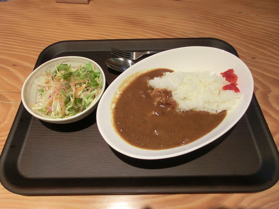 道の駅「よって西土佐」の人気グルメ「四万十牛カレー」の写真