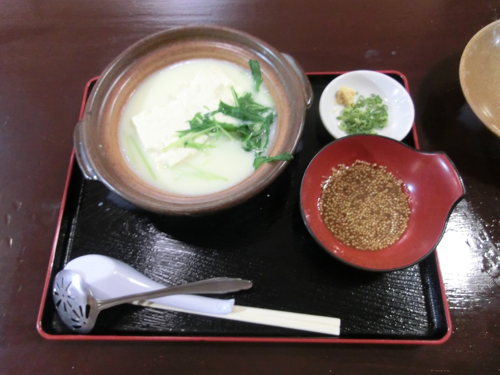 嬉野温泉の湯豆腐